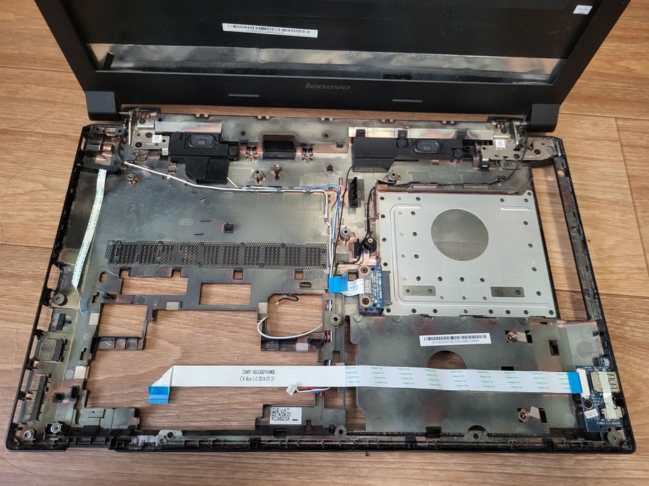 Lenovo g50-30 80g0 корпус, клавіатура, кришка і рамка матриці, піддон