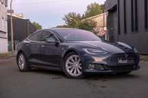 Tesla Model S Long Range