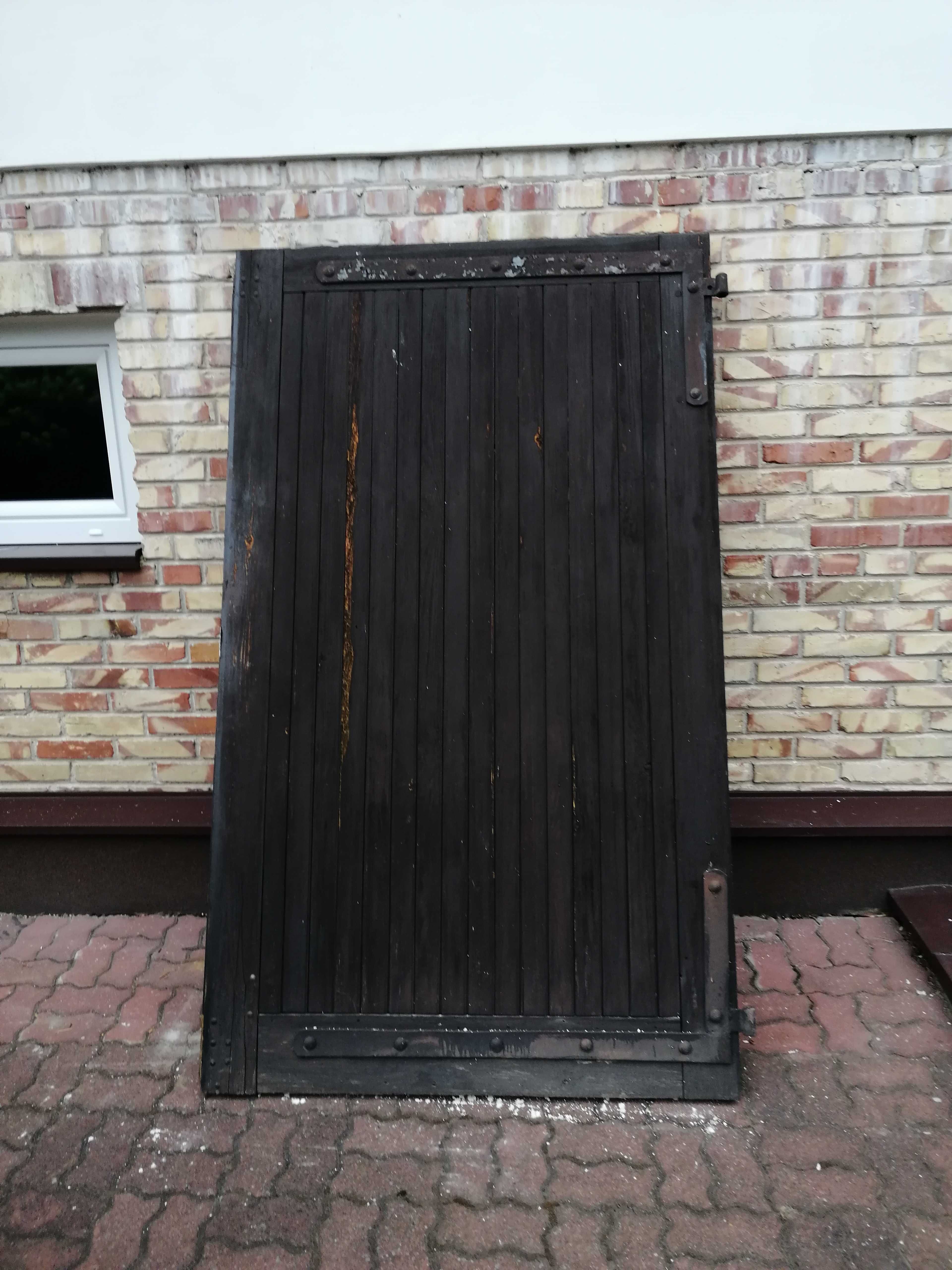 Drzwi garażowe, drewniane