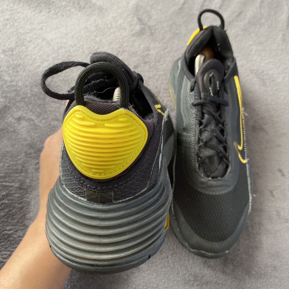 Чоловічі кросівки Nike air max 2090 р.39