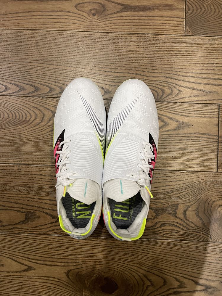 Буцы New balance furon