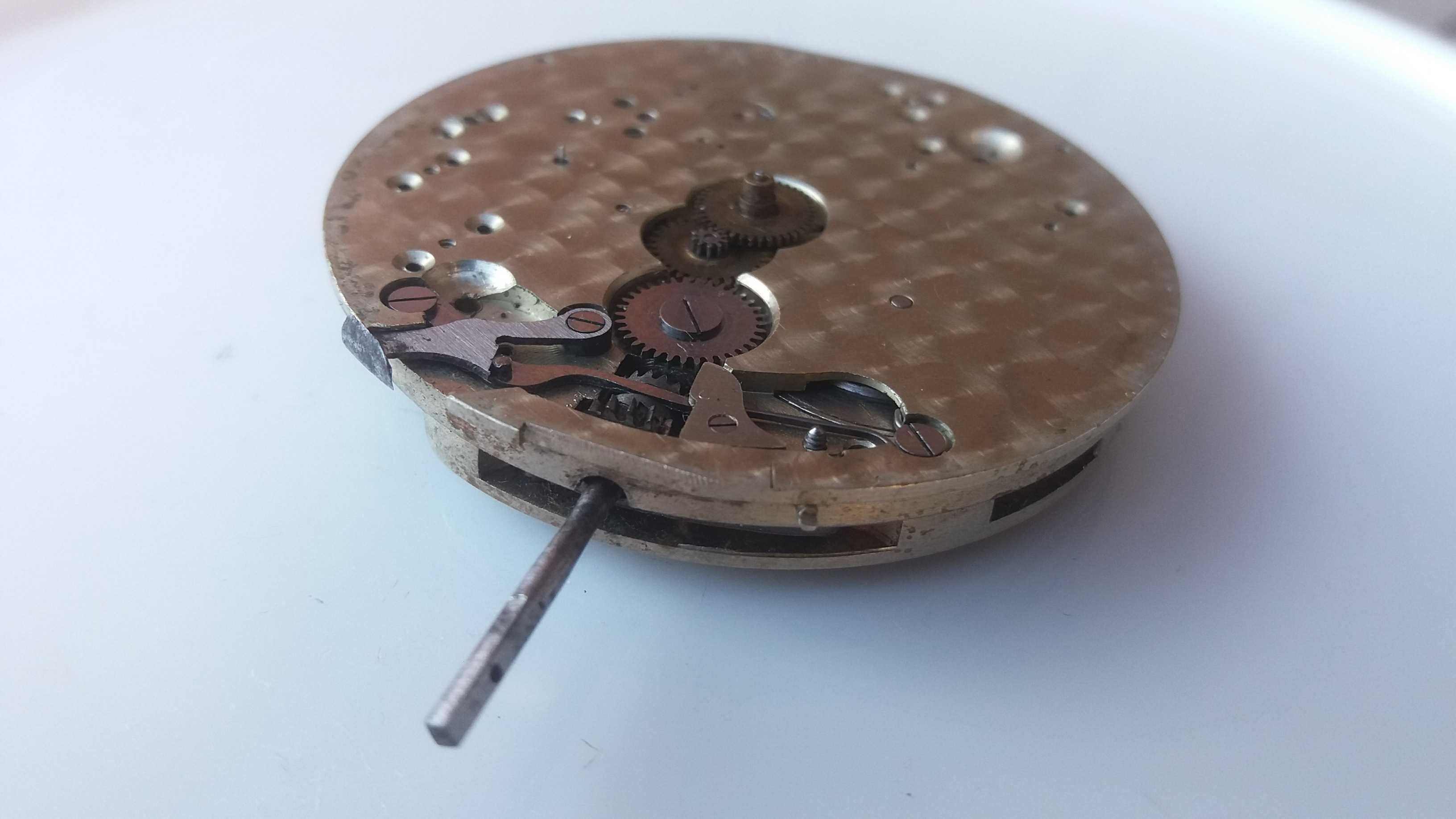 Vintage :  Mechanizm zegarka IWC