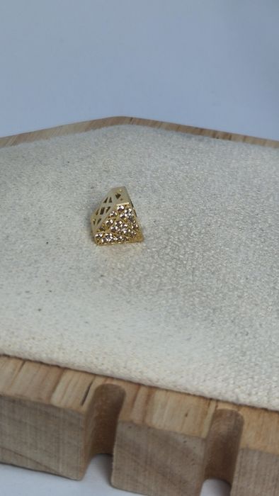 Złoty 585 charms kryształ brylant diament z białą cyrkonią