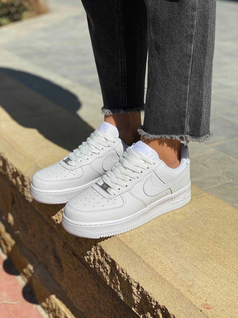 Жіночі кросівки Nike Air Force 1 Low білий 2034 ТОП