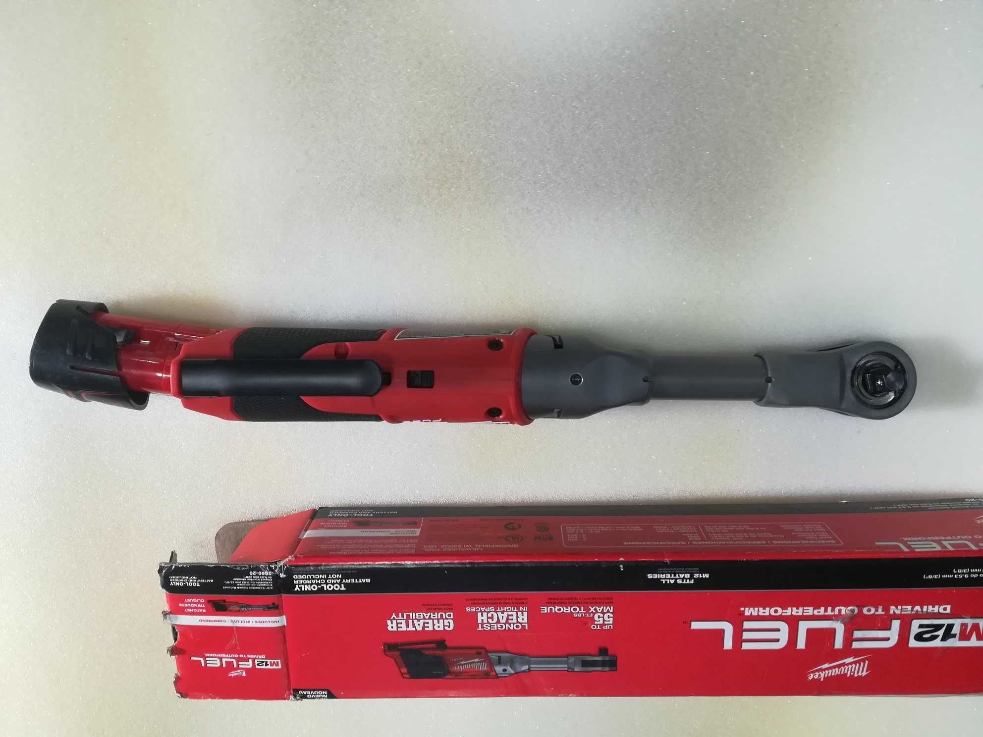 Milwaukee M12 Chave de alcance estendido angular 3/8"