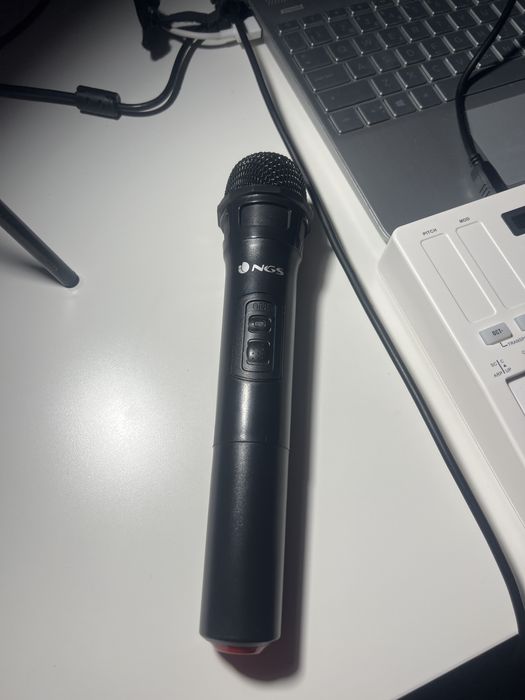 Microfone NGS profissional (nao vem na caixa)