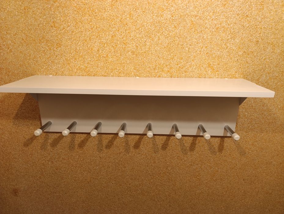 Вішалка для одягу