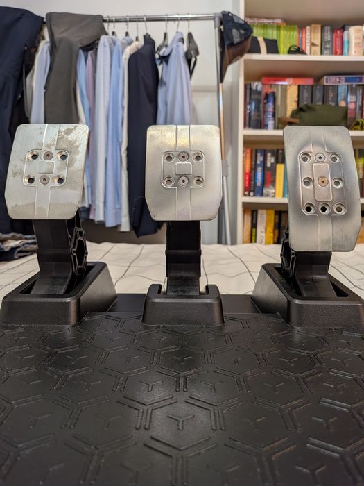 Pedais Thrustmaster T3PM