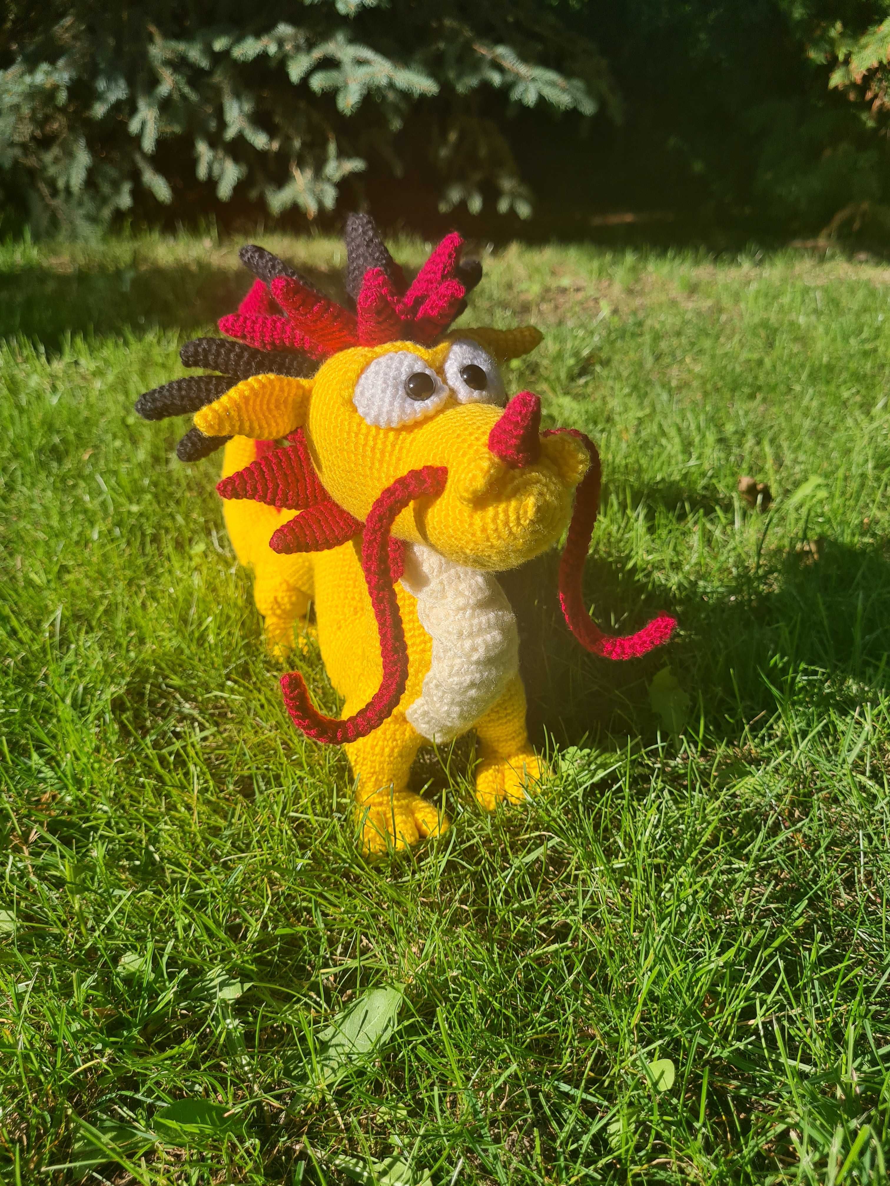 Chiński smok, symbol nowego roku 2024. Amigurumi