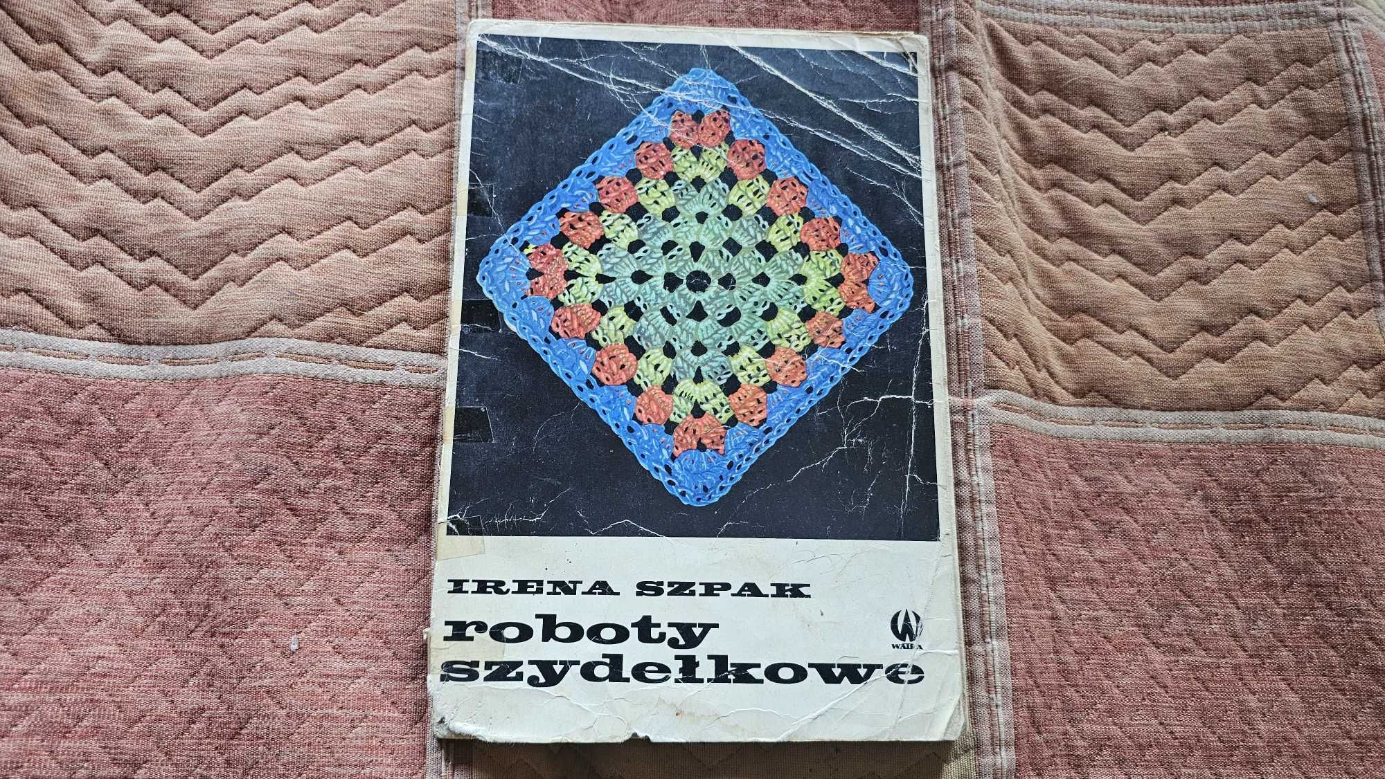 AT Roboty szydełkowe Irena Szpak SPIS treści