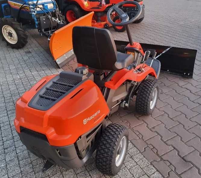 Husqvarna R 112C5 + Zestaw tnący Combi 85 cm + PŁUG 120 cm GRATIS