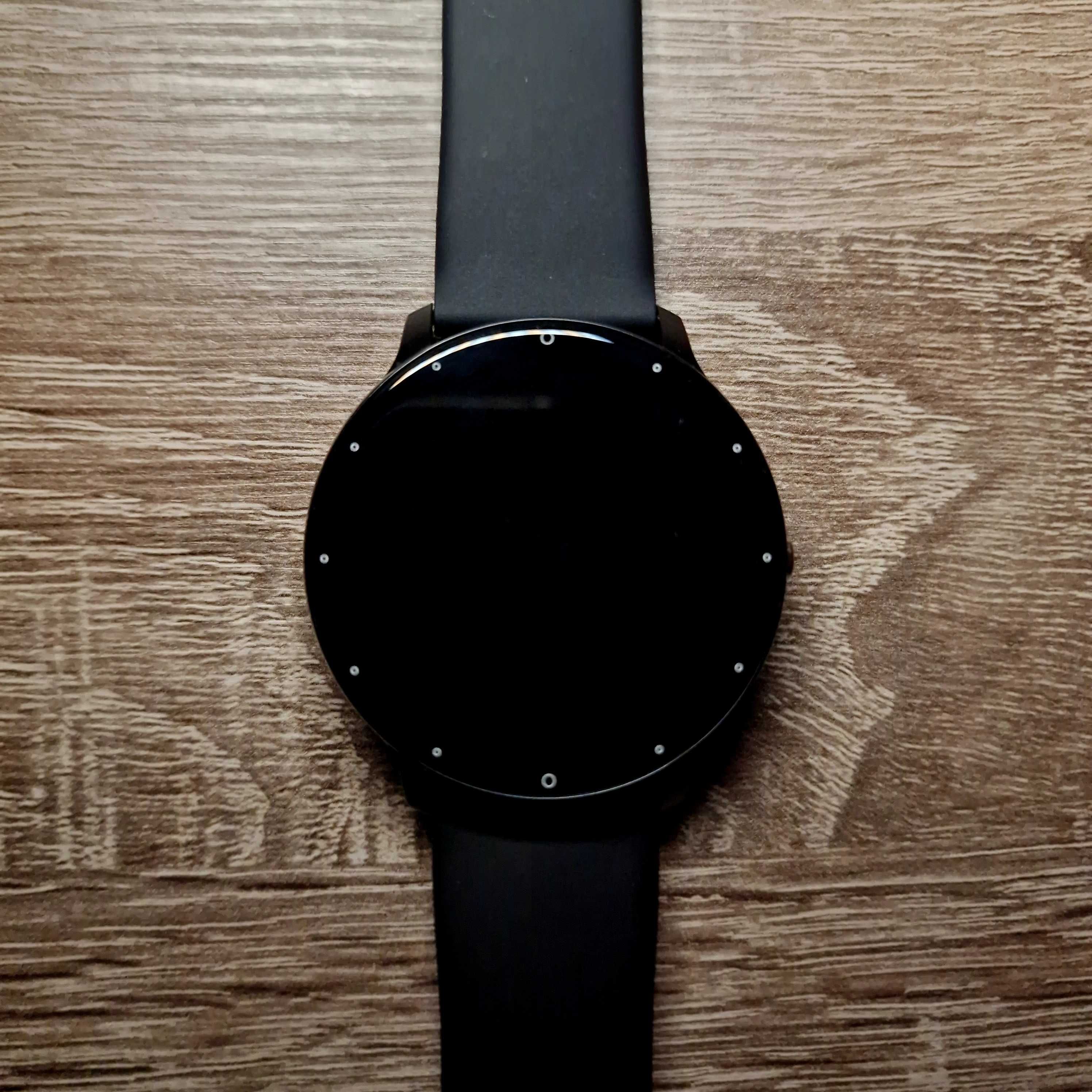 Inteligentny zegarek-smartwatch w wersji męskiej