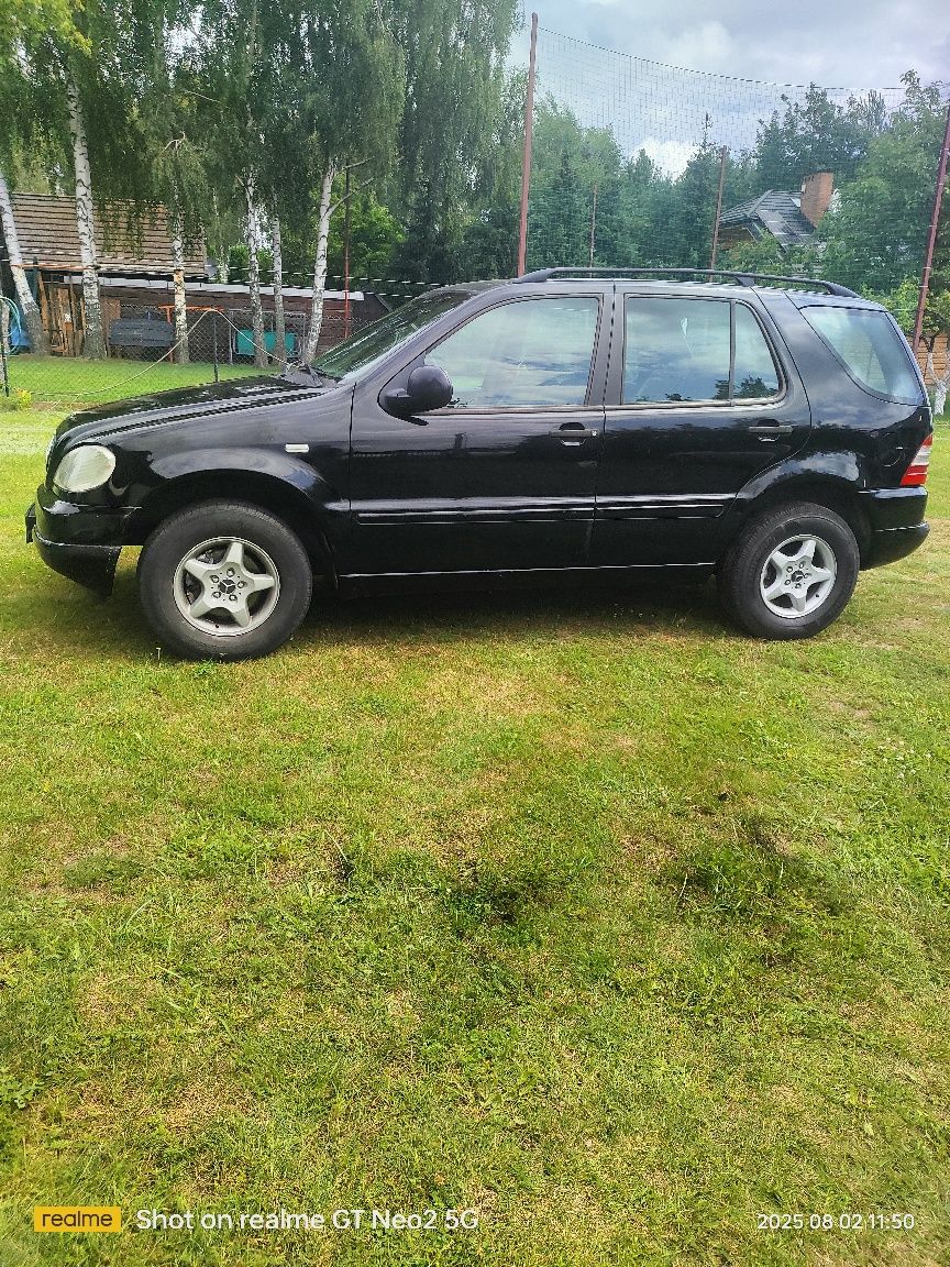 Sprzedam Mercedesa ml w163,3.2,bg