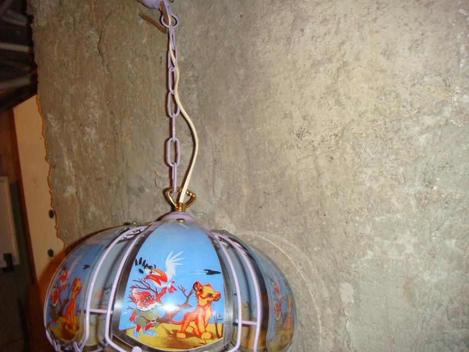 Żyrandol do pokoju dla dzieci