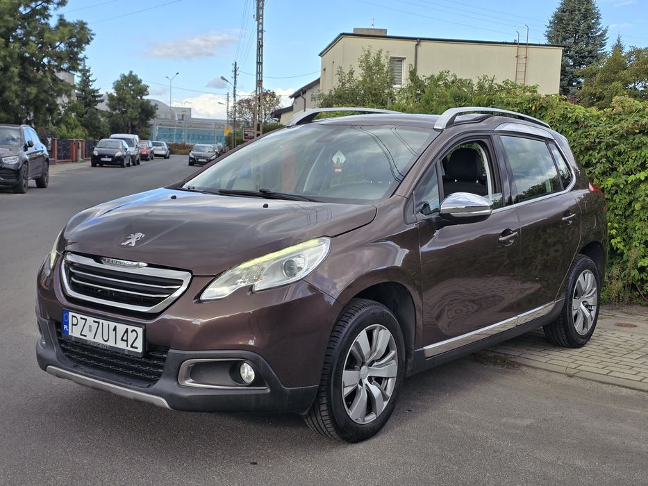 Peugeot 2008 1.2 2015r,Pure Tech,bezwypadkowy,półskóra,navi,full opcja