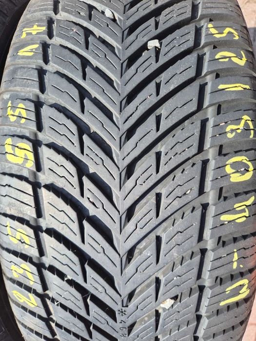 235/55r17 (W403/25)008 2szt 7,5mm 20r Seasonproof NOKIAN CAŁOROCZNE