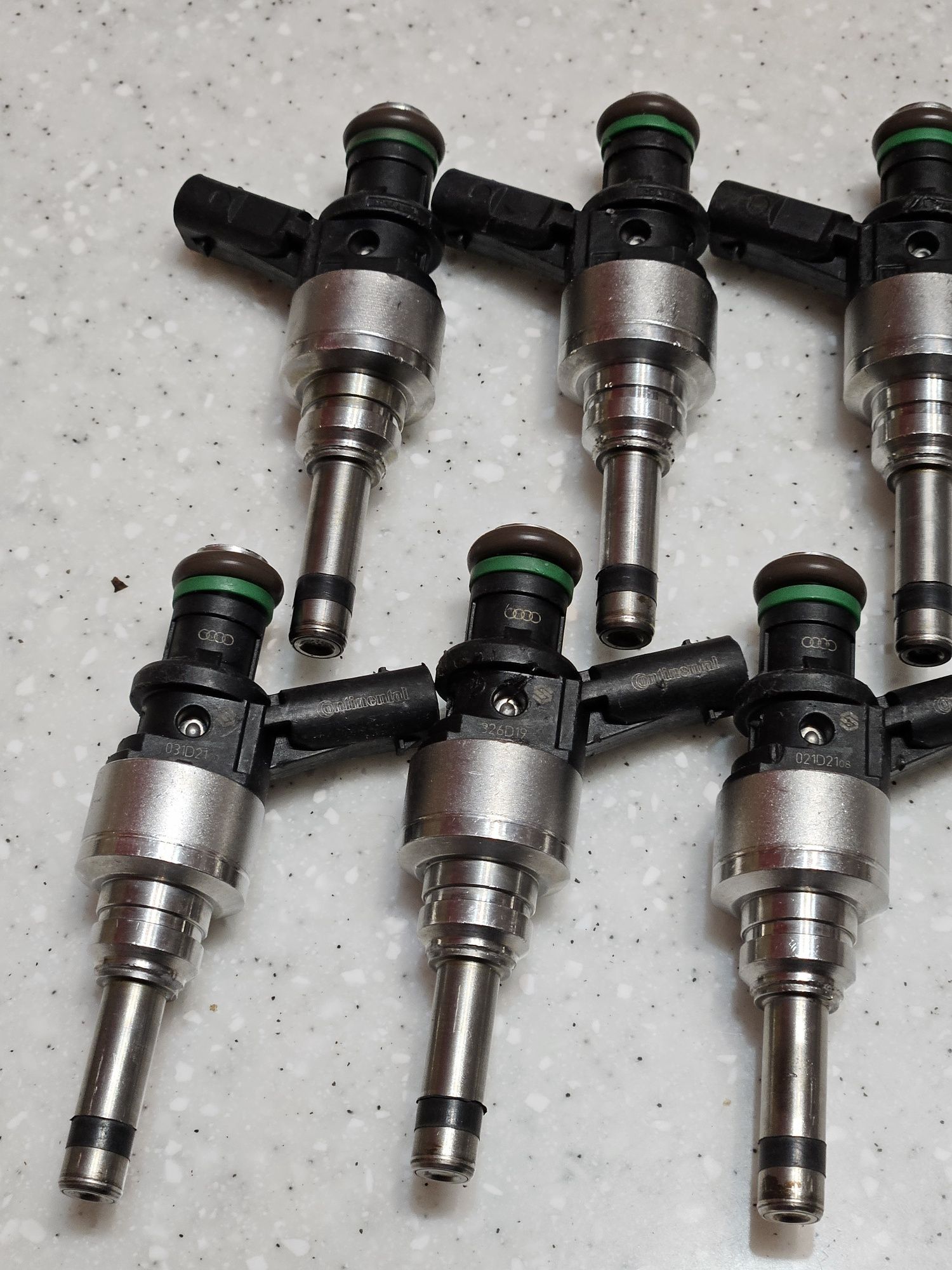 Форсунка 3.0 TFSI  06E906036AL (P\AC) Audi Q7, Q5, A5, A7, VW Toureg