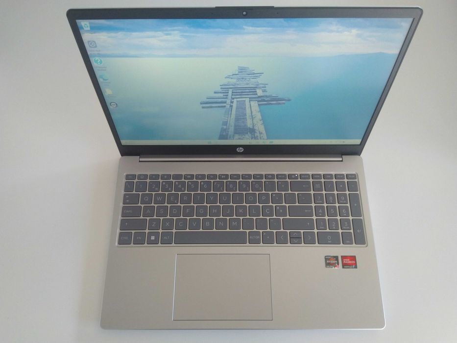 Portátil HP, Ryzen 5 7520U, 16GB RAM, com garantia