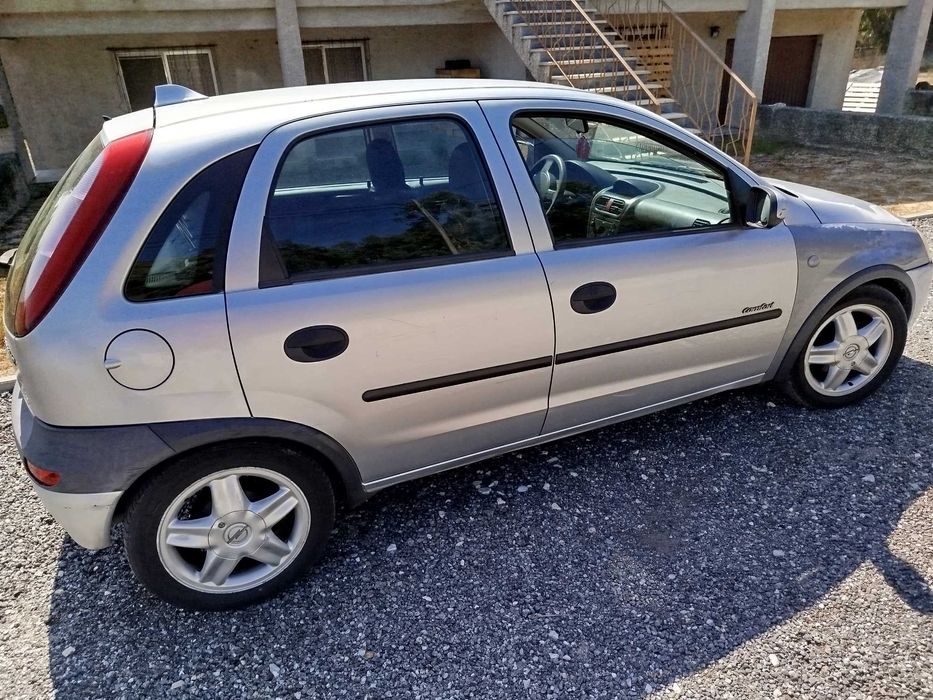 Vendo carro Corsa com motor avariado