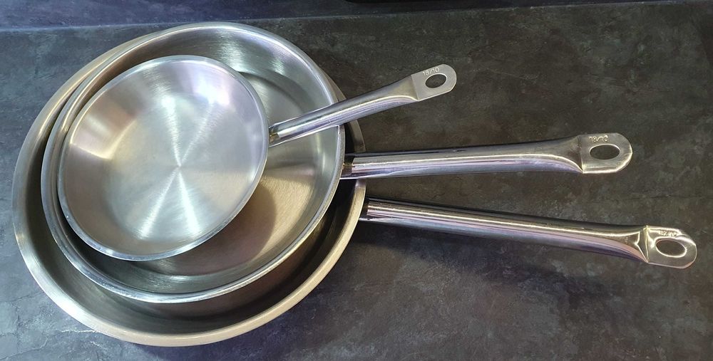 Сковорода професійна ozti 18/10, 32 см