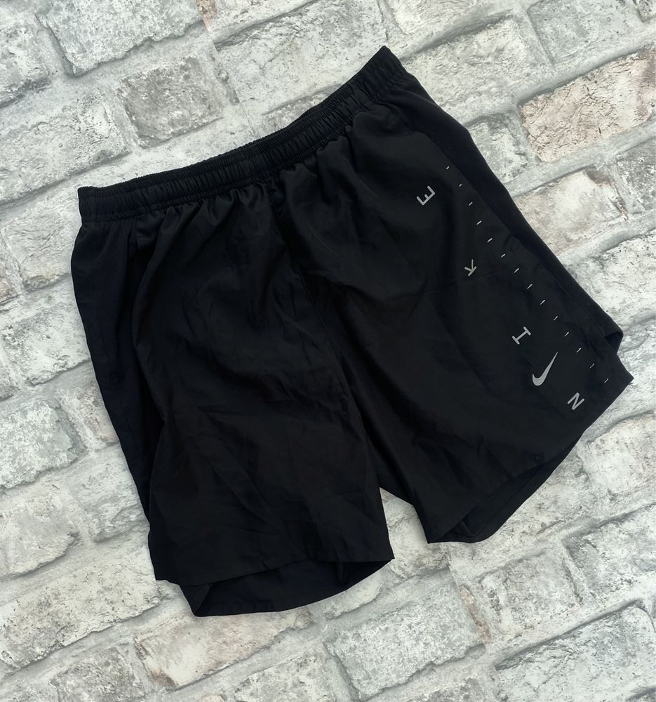 Шорты NIKE нейлоновые на каждый день либо в зал
