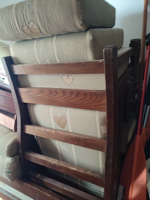 Conjunto de sofás 2 pequenos 1 sofá cama