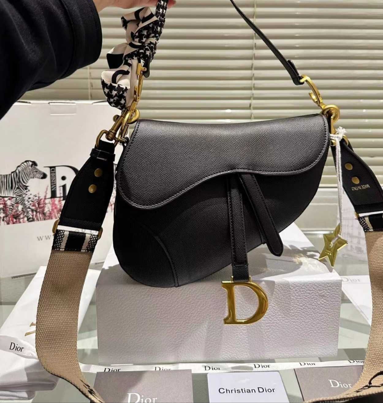 Torebka damska elegancka Dior 522-15