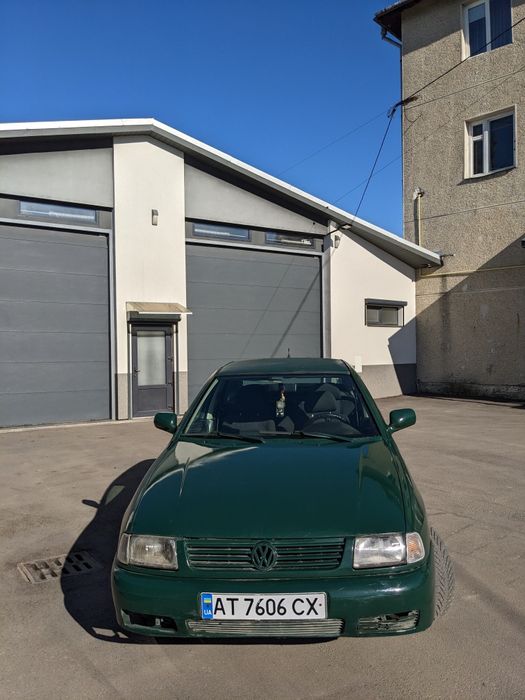 Продам volkswagen polo 1.6