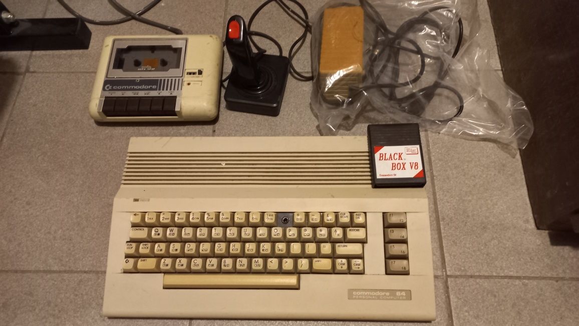 Commodore C 64 C zestaw