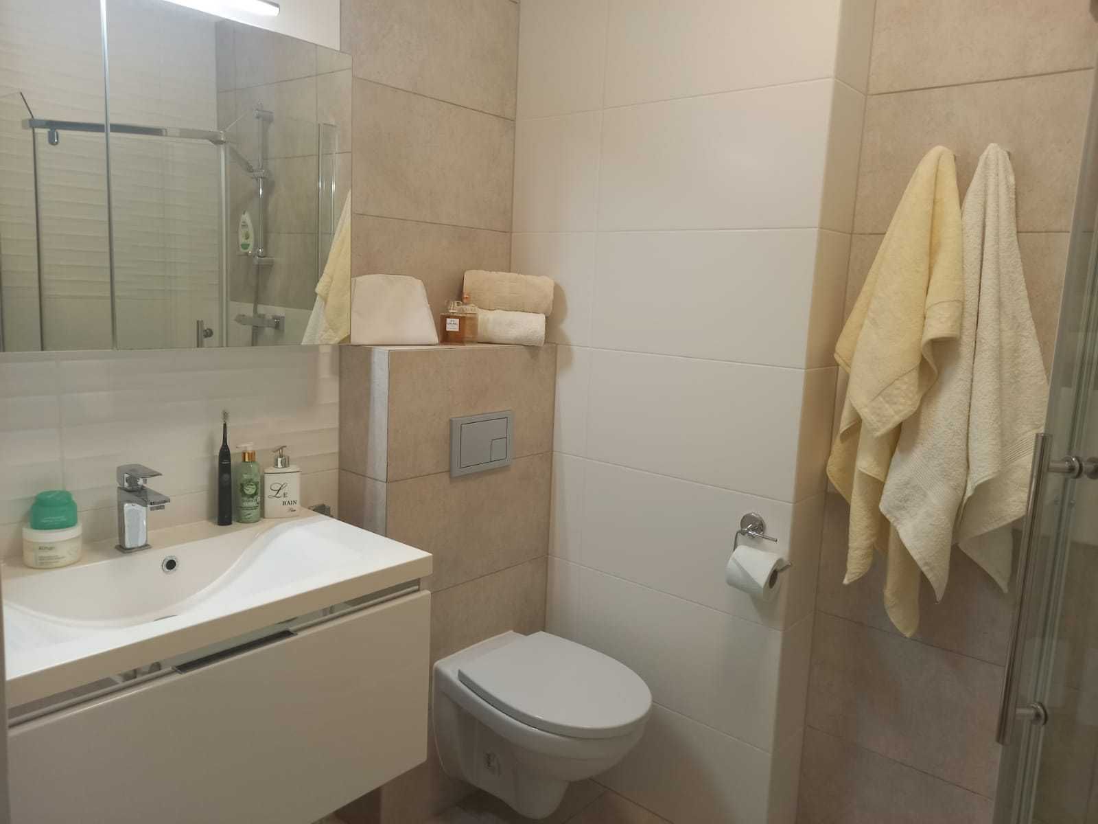Blisko plaży i niedaleko starówki. Apartament wpełni wyposażony.