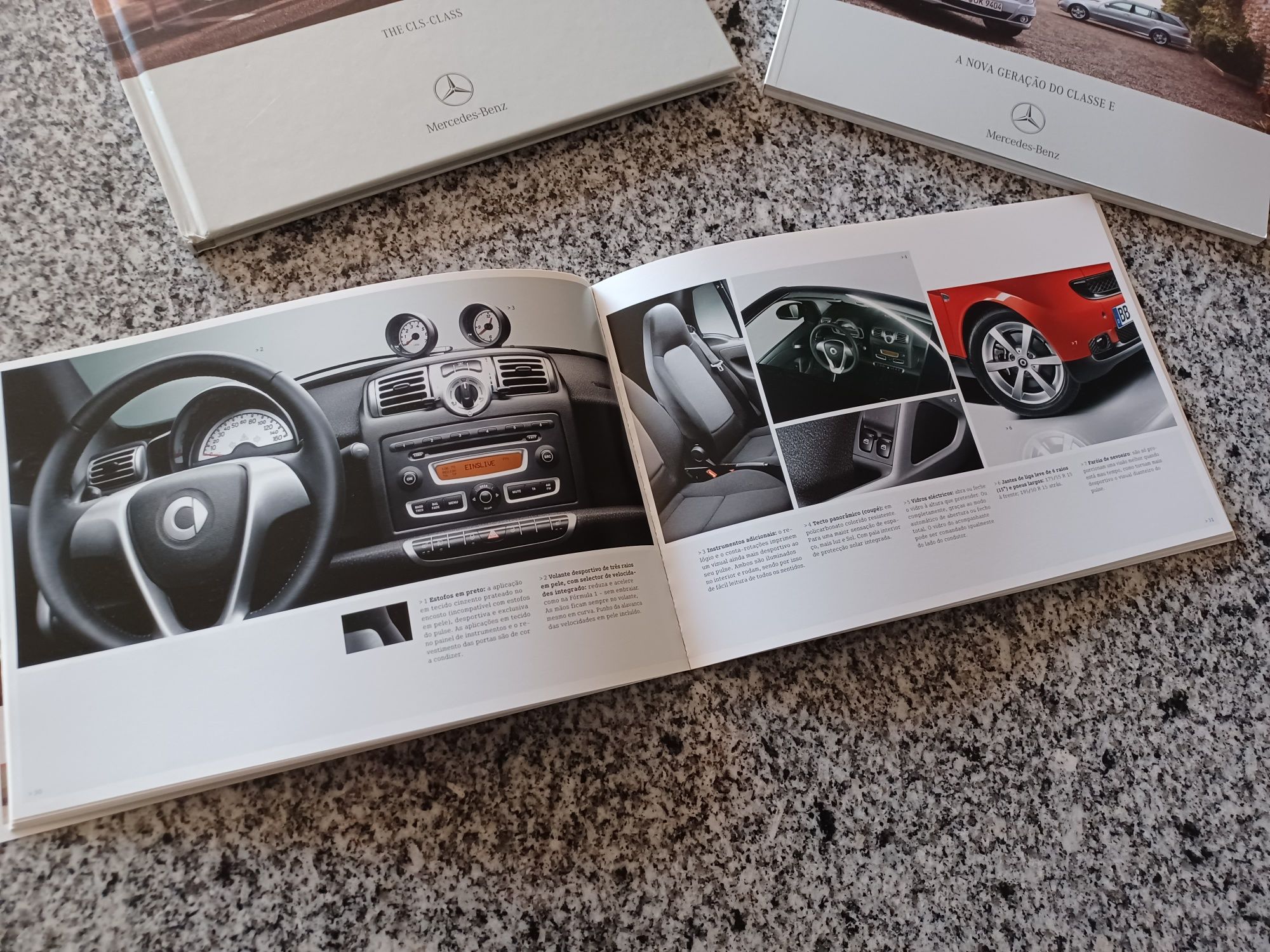 Livros/Catálogos Mercedes-Benz e Smart