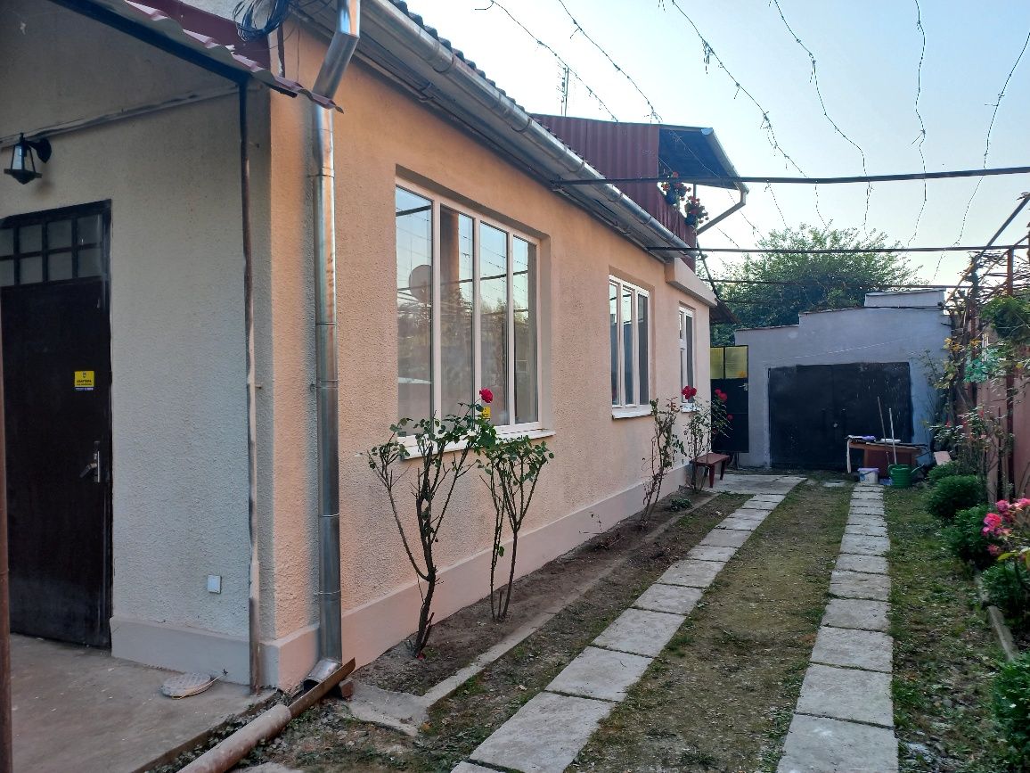 Вул. Загорська,, 7 сот, рн ліцею ( під бізнес чи житло), при центр дор