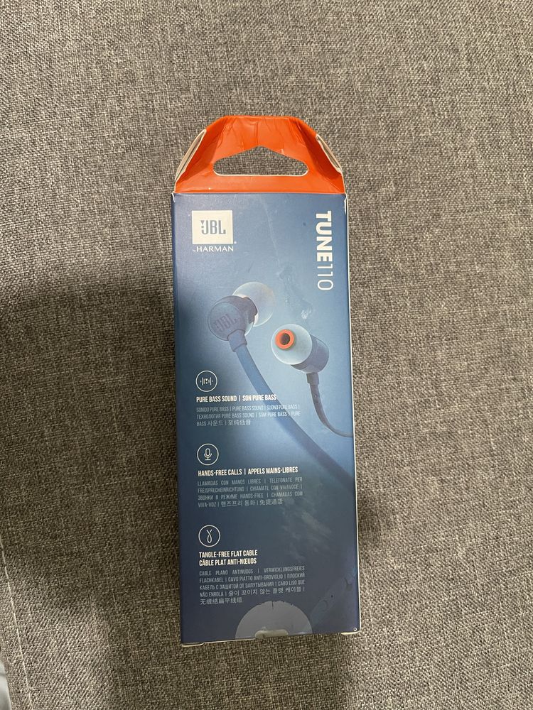 Auriculares JBL Novos