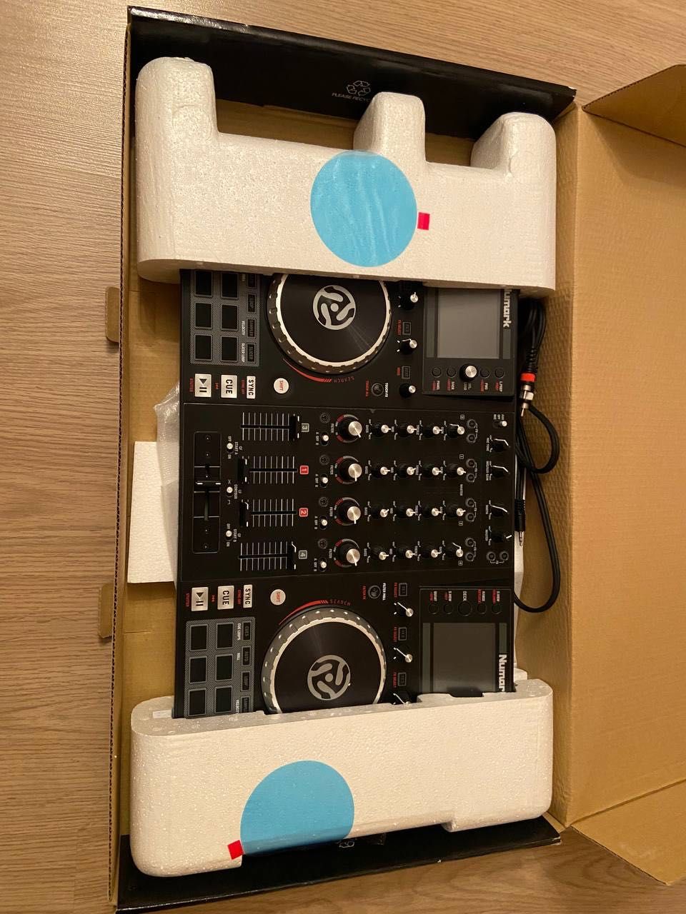 Професійний DJ контролер NUMARK NVII 
ДЛЯ SERATO DJ