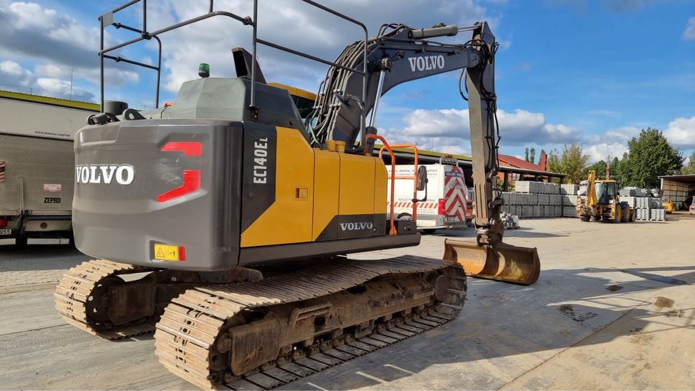 Продам экскаватор Volvo EC 140 EL , 2017 г