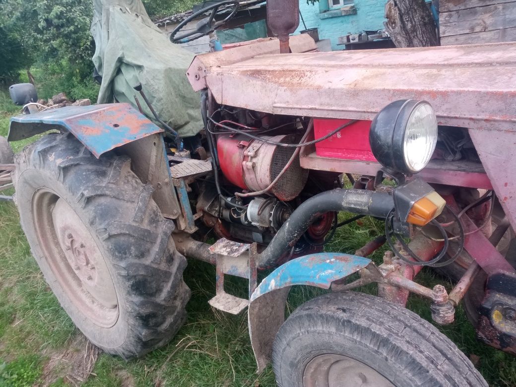 Продам трактор СРОЧНО