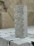 Palisada granitowa cięto-łupana 10/10/30 szaro-żółta