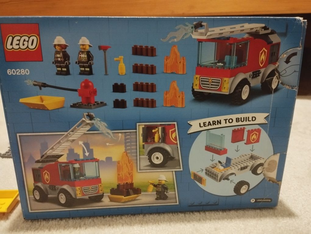 LEGO City 60280 Wóz strażacki z drabiną