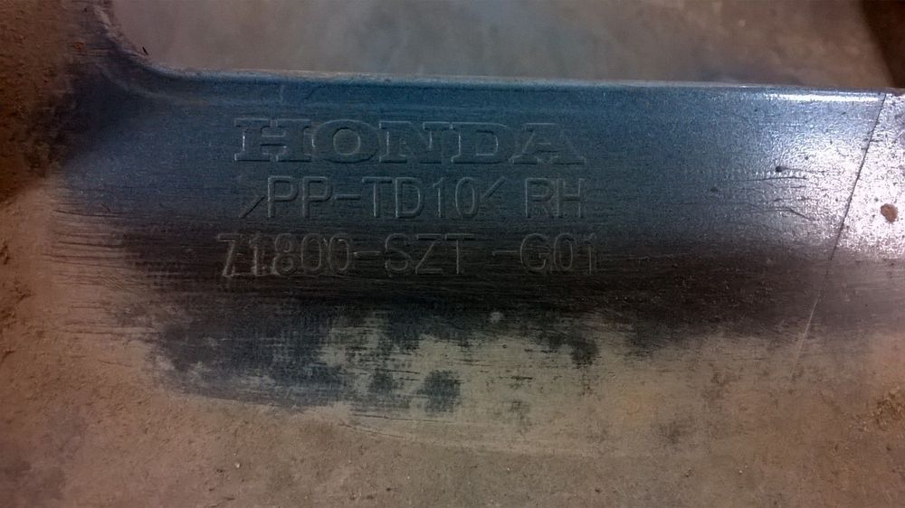 Embaladeiras - 71800SZTG01 / 71850SZTG01 [Honda CR-Z (ZF)]