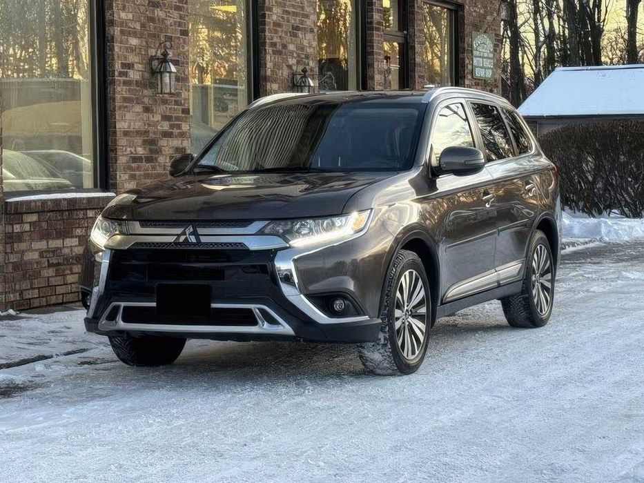 Mitsubishi Outlander SEL S-AWC      2019