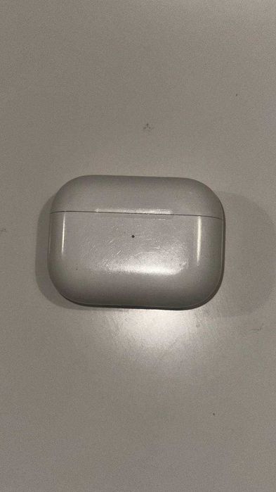 Apple AirPods Pro – prawa słuchawka + pudełko(nie ma lewej)