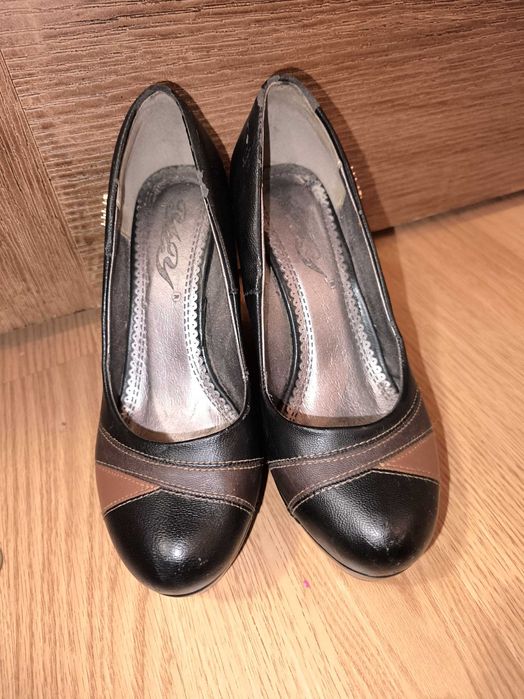 Туфлі на танкетці жіночі 36