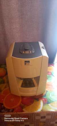 Капсульна кавоварка, ТМ Lavazza LB 1100