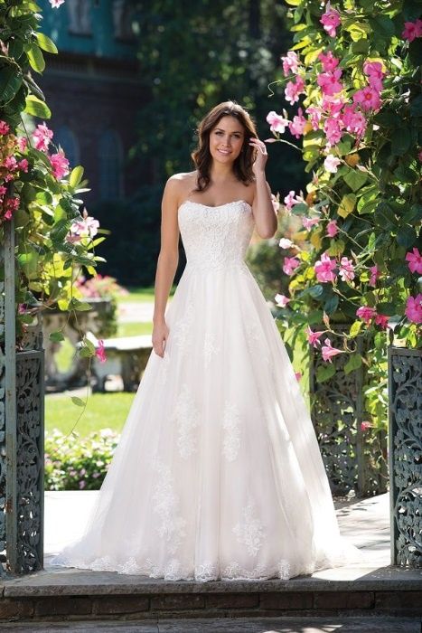 Suknia ślubna Sincerity 3930