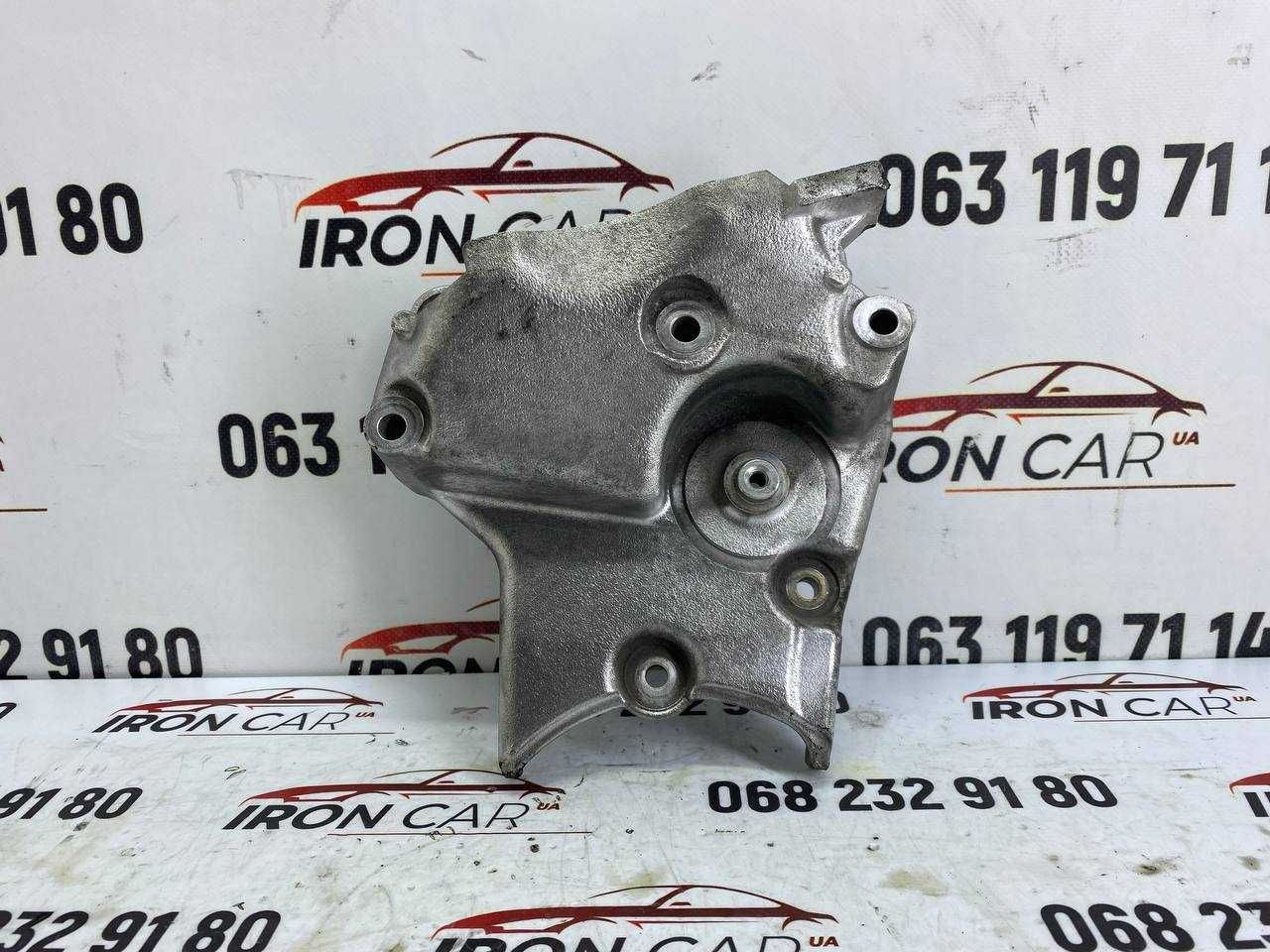 Кронштейн двигуна Opel Insignia Astra Zafira 2.0 CDTI 08-13 55566020