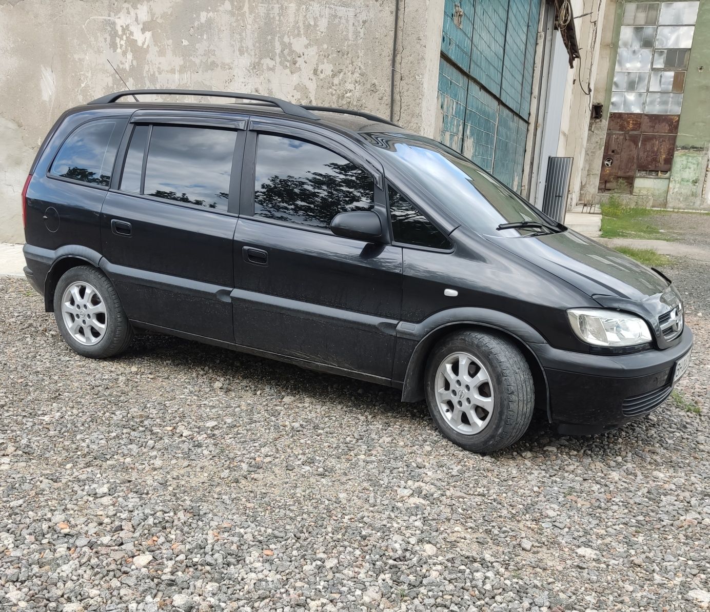 Продам Opel Zafira A(2003г.в.)2.0 DTI