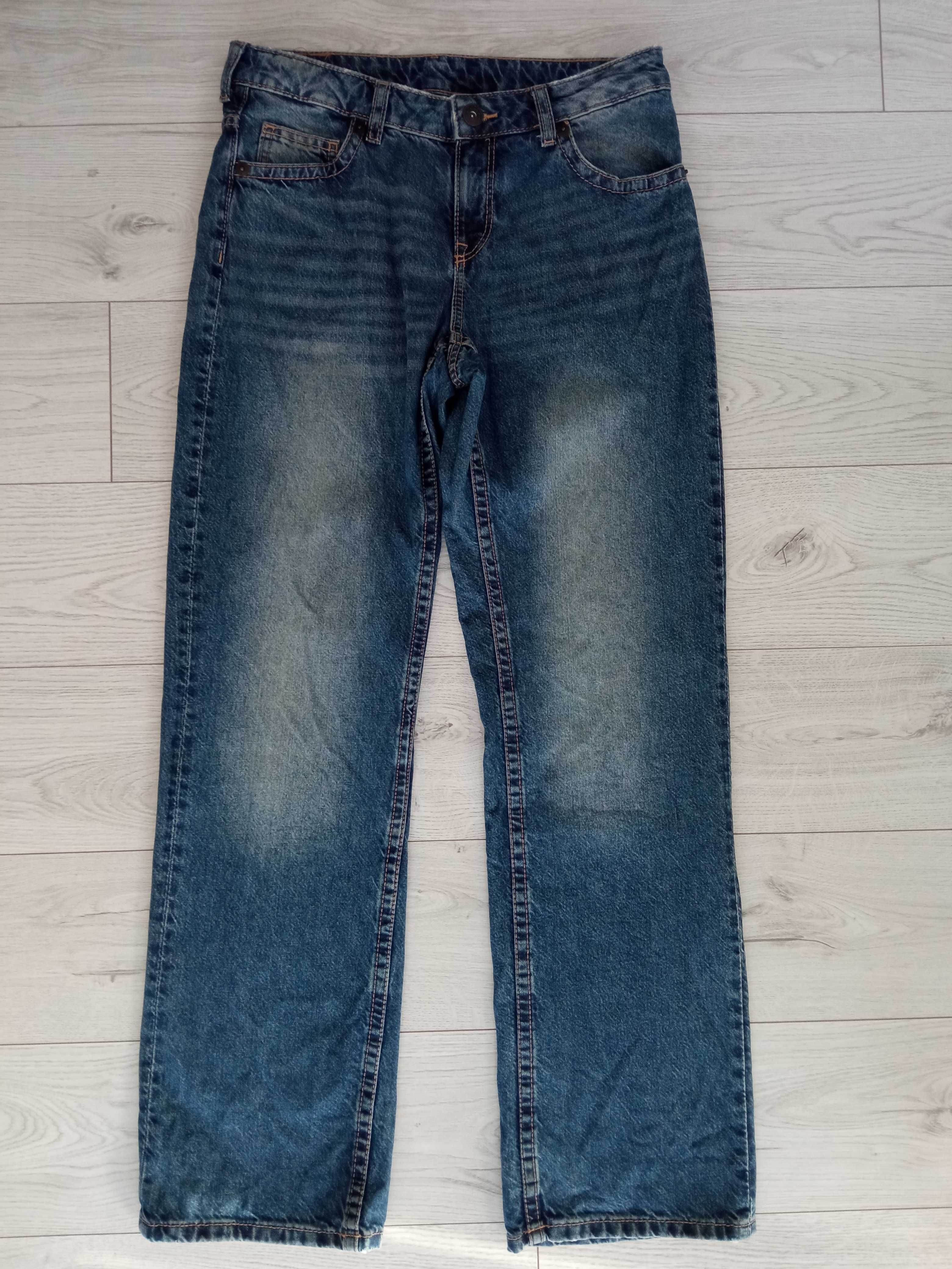 36, H&M Divided, jeansy straight, nowa kolekcja