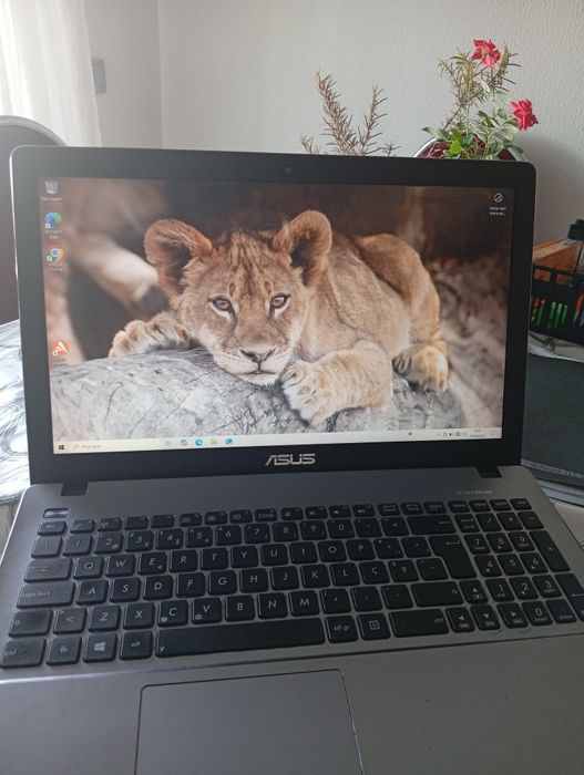 Notebook em perfeitas condições