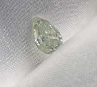 Niebieski - biały  moissanit   1.37 CT ,  8.5 x 5.7mm  VS1  MOISSANITE