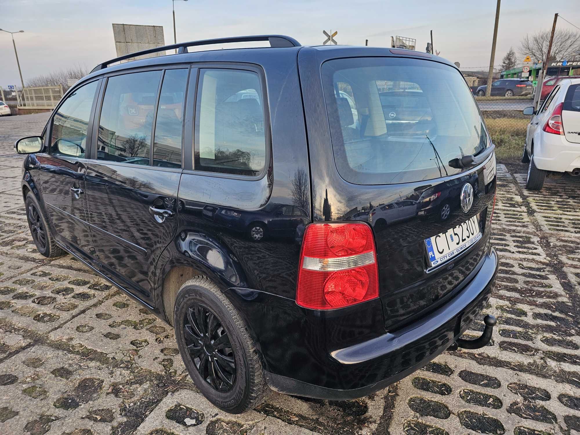 FAKTURA VAT VW Touran 2006 rok 1,9 TDI 105 kM ZAREJESTROWANY 285200 km